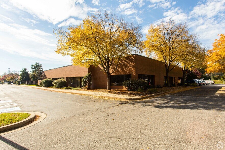 Primary Photo Of 7610-7616 Standish Pl, Rockville Flex For Lease