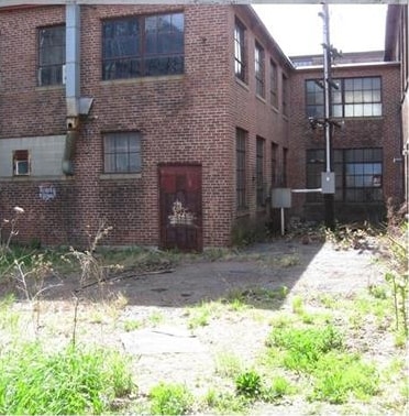 More Photos Of 32 Oak Hill Ln, Fitchburg Warehouse For Sale