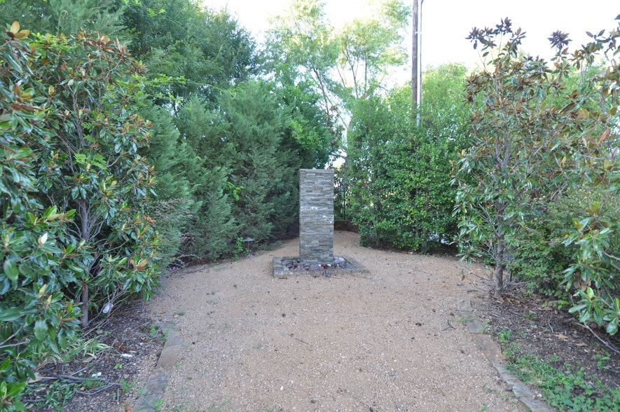 More Photos Of 8849 Carroll Cir, Frisco Freestanding For Sale