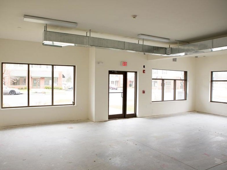 More Photos Of 700-700 Wincoram Way, Coram Apartments For Lease