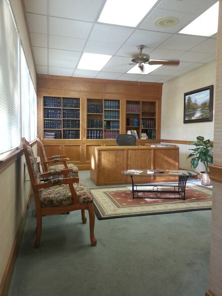 More Photos Of 11107 Wurzbach Rd, San Antonio Office For Lease
