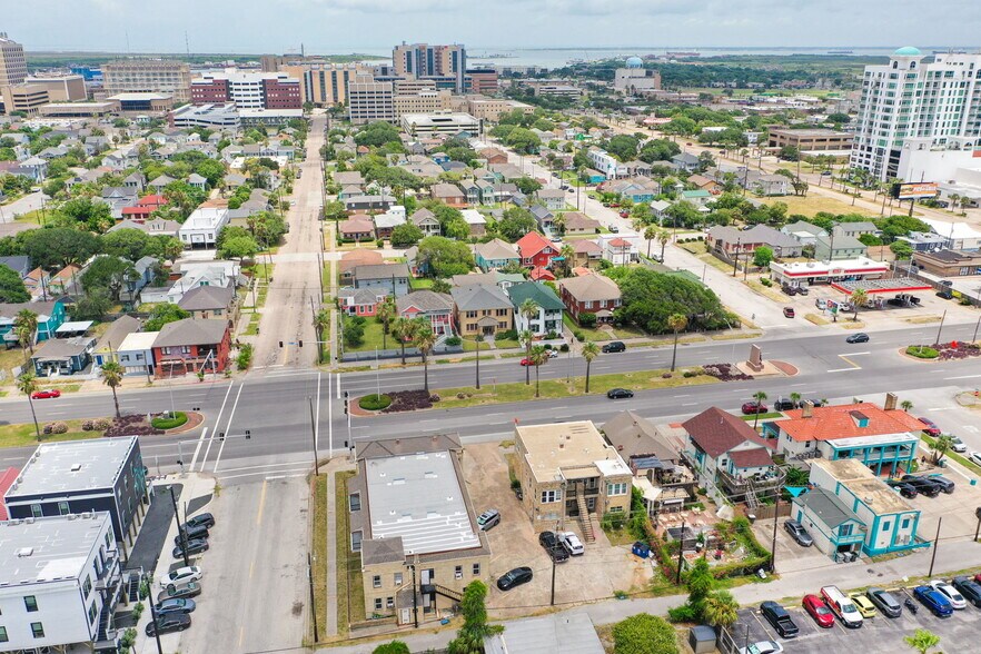 More Photos Of 717 Broadway St, Galveston Apartments For Sale