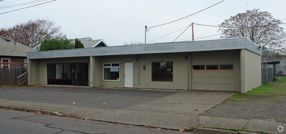 Primary Photo Of 245 Van Buren St, Eugene Freestanding For Lease