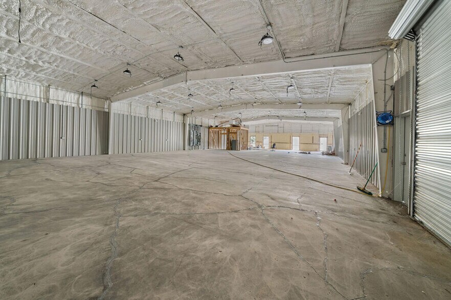More Photos Of 4000 Ellen Trout Dr, Lufkin Warehouse For Sale