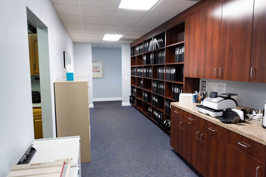 More Photos Of 3707 W Market St, Greensboro Office For Sale