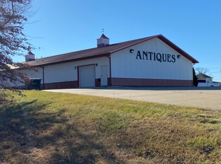 More Photos Of 4414 N Baltimore St, Kirksville Storefront For Sale