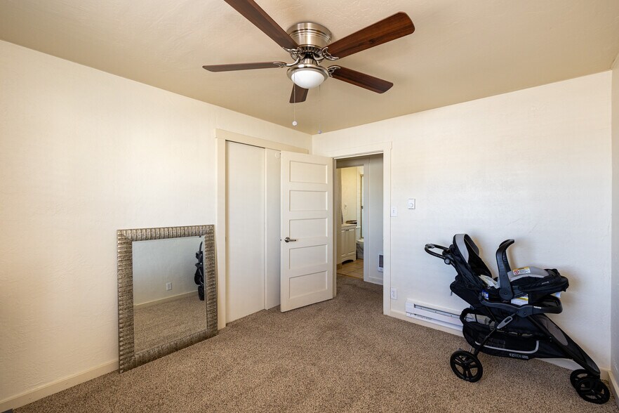 More Photos Of 116 S 1st St, Williams Office For Sale