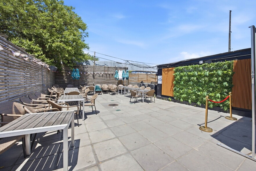 More Photos Of 1041 Flushing, Brooklyn Restaurant For Lease