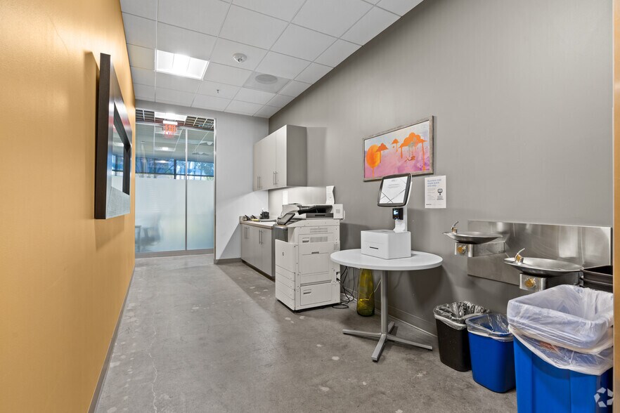 More Photos Of 3031 Tisch Way, San Jose Coworking Space