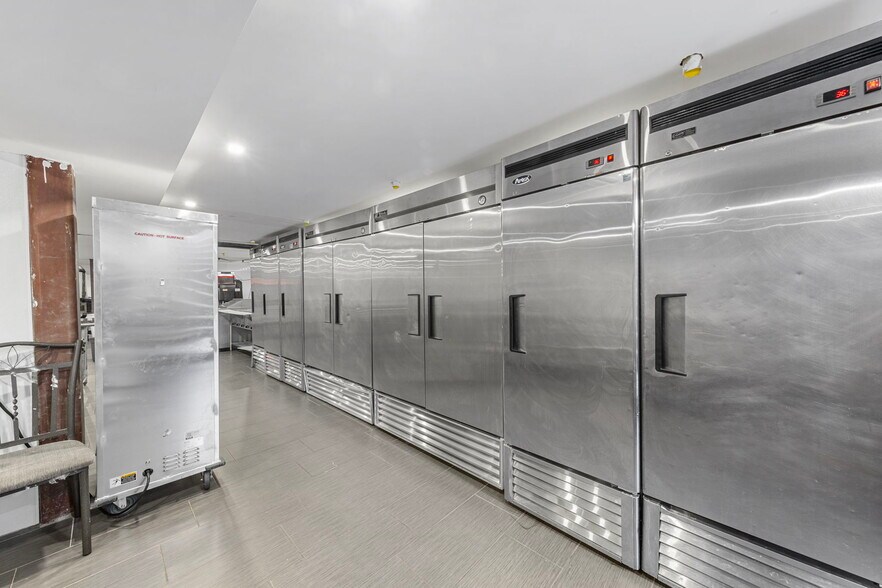 More Photos Of 1041 Flushing Ave, Brooklyn Restaurant For Sale