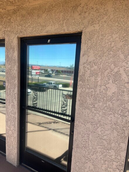 More Photos Of 20786 Bear Valley Rd, Apple Valley Office For Lease