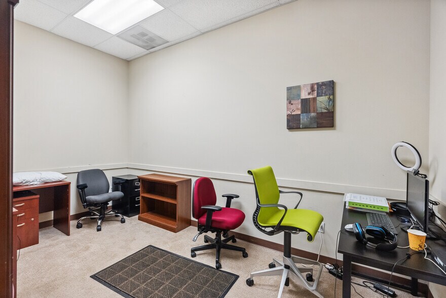 More Photos Of 126 15th St SE, Puyallup Medical For Lease