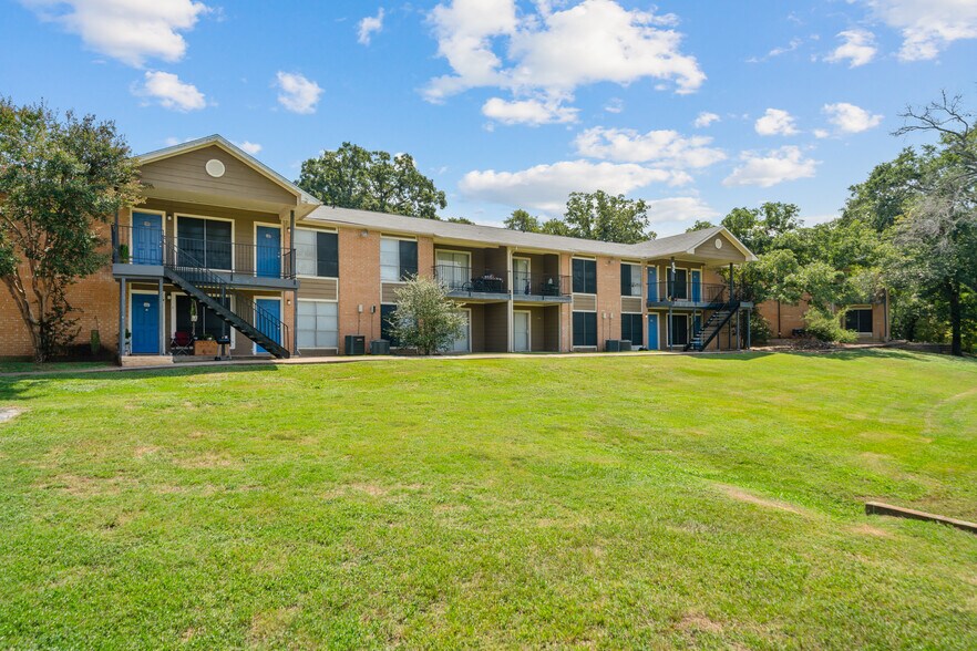 More Photos Of 3301 Providence Ave, Bryan Apartments For Sale