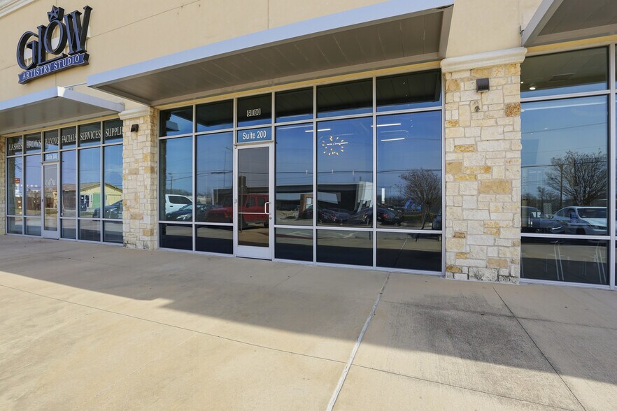 More Photos Of 6000 Denton Hwy, Watauga General Retail For Lease