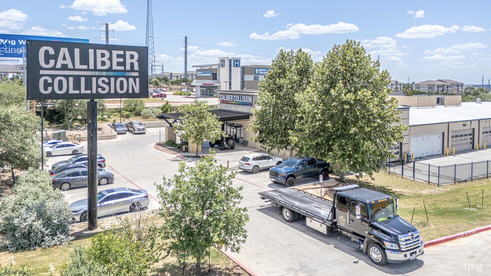 More Photos Of 25627 US Highway 281 N, San Antonio Freestanding For Sale