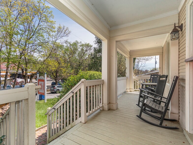 More Photos Of 93 Church St, Asheville Office For Lease