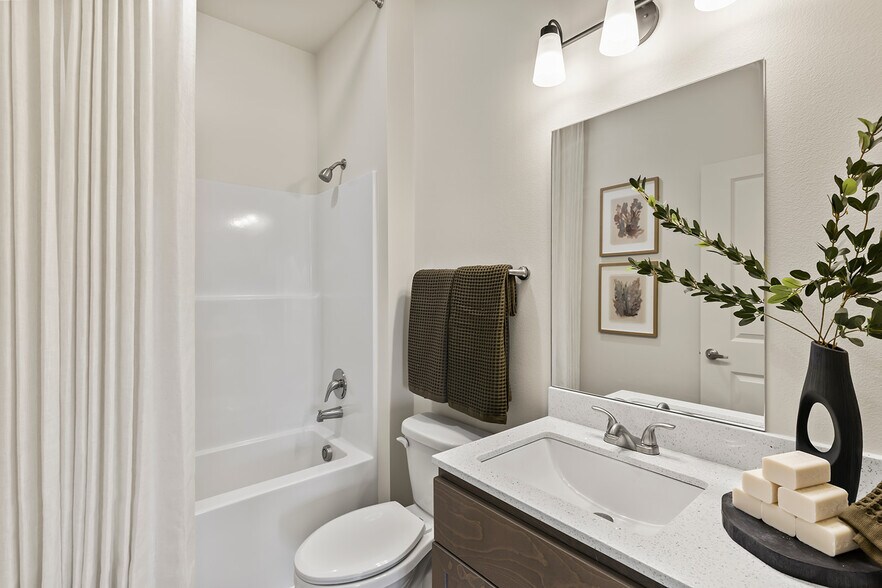 More Photos Of 7011 NE 126th St, Vancouver Apartments For Sale