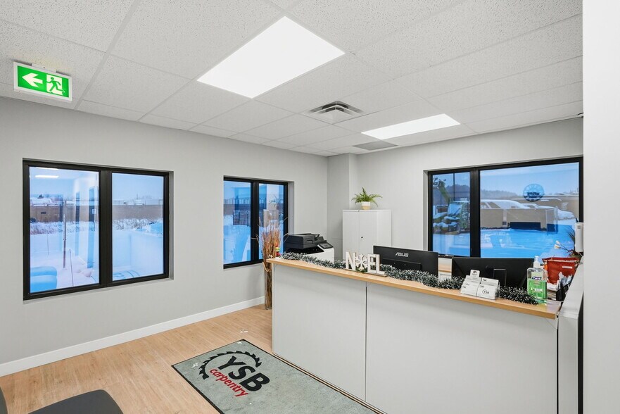More Photos Of 224 Robot St, Vars Warehouse For Sale
