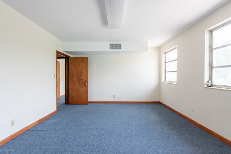 More Photos Of 4608 N Nebraska Ave, Tampa Religious Facility For Sale