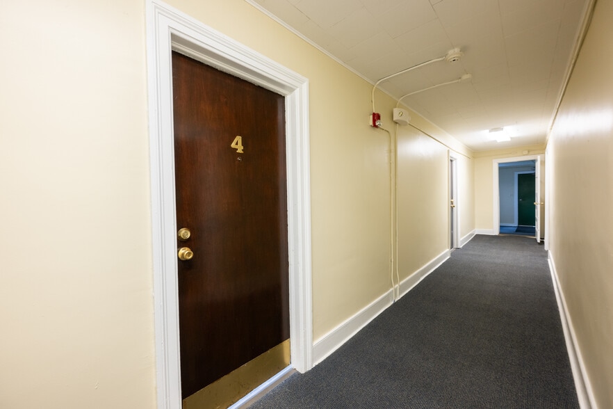 More Photos Of 36-42 Main St, Sussex Apartments For Sale