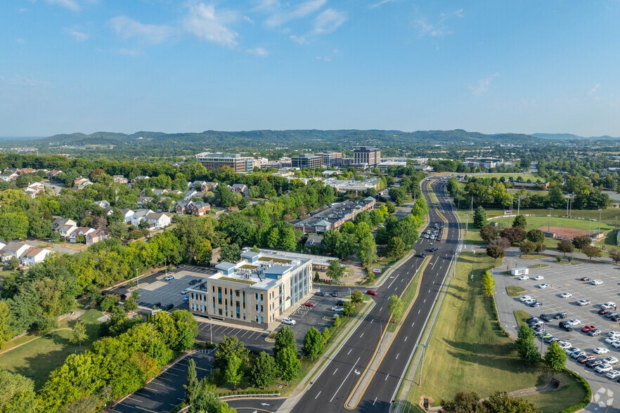 More Photos Of 4107 Mallory Ln, Franklin Medical For Sale