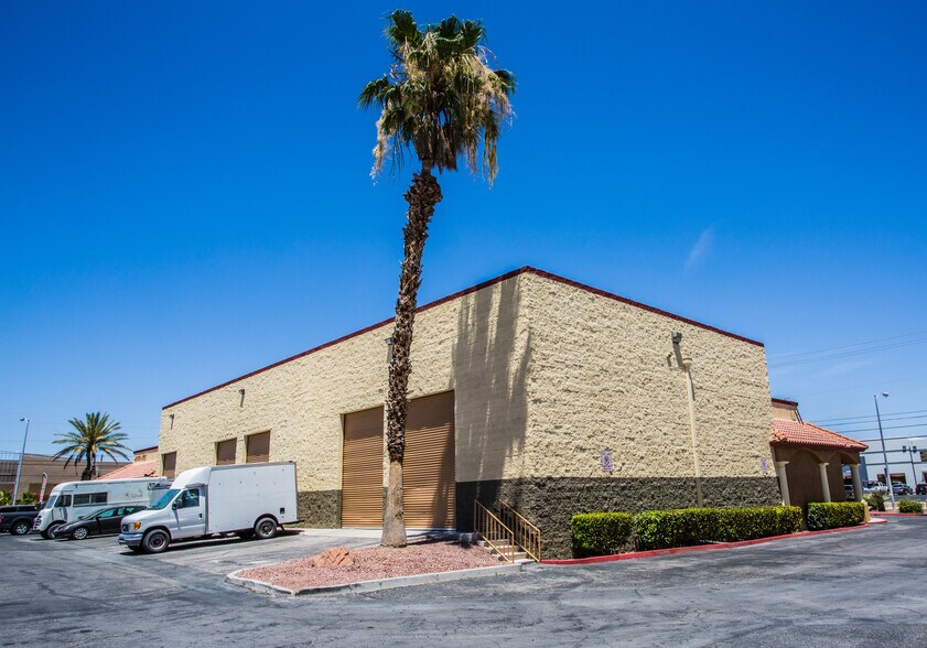 More Photos Of 5320 Cameron St, Las Vegas Unknown For Lease