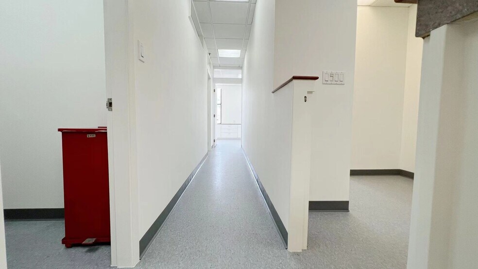 More Photos Of 198-200 Canal St, New York Medical For Sale