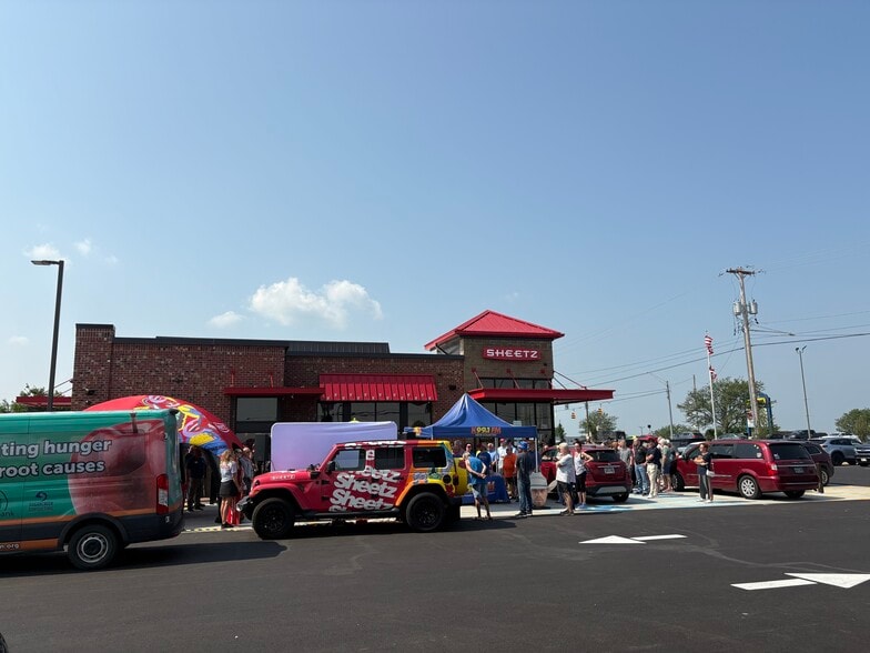 More Photos Of 2100 S Alex Rd, West Carrollton Bank For Sale