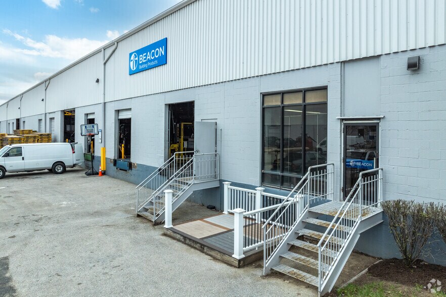 More Photos Of 7075 Oakland Mills Rd, Columbia Warehouse For Lease