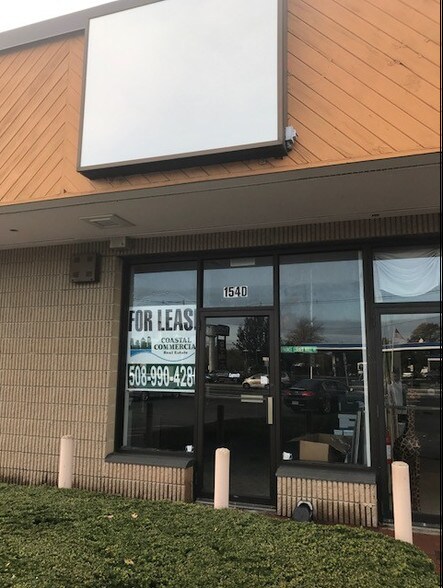 More Photos Of 154 Faunce Corner Rd, North Dartmouth Storefront Retail Office For Lease