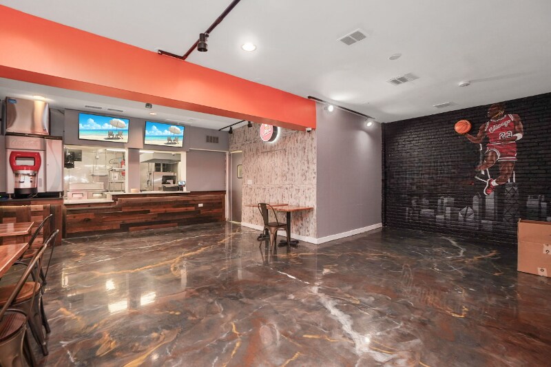 More Photos Of 1419 W Taylor St, Chicago Restaurant For Sale