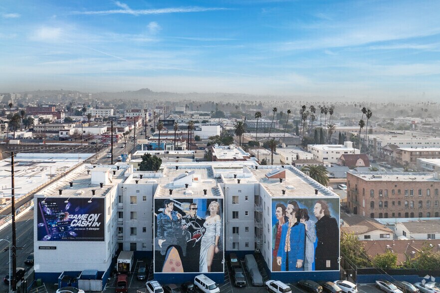 More Photos Of 5640 Santa Monica Blvd, Los Angeles Apartments For Sale