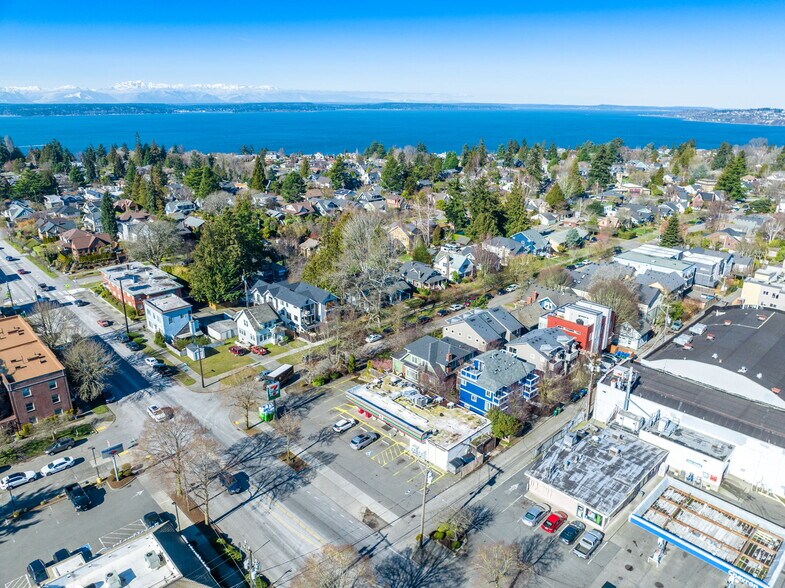 More Photos Of 4312 SW Admiral Way, Seattle Convenience Store For Sale