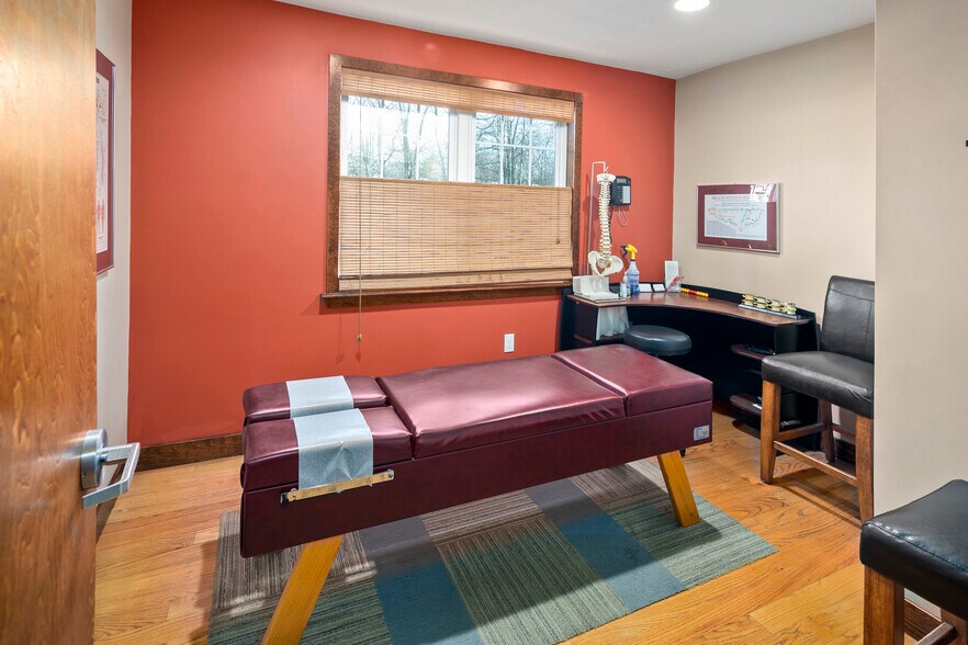 More Photos Of 109 Dean St, Taunton Medical For Sale