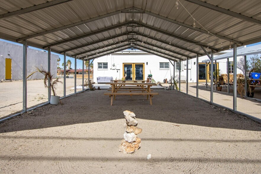 More Photos Of 73911 29 Palms Hwy, Twentynine Palms Storefront For Sale