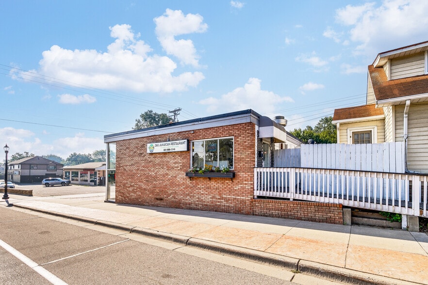 More Photos Of 1025 Southview Blvd, South Saint Paul Restaurant For Sale