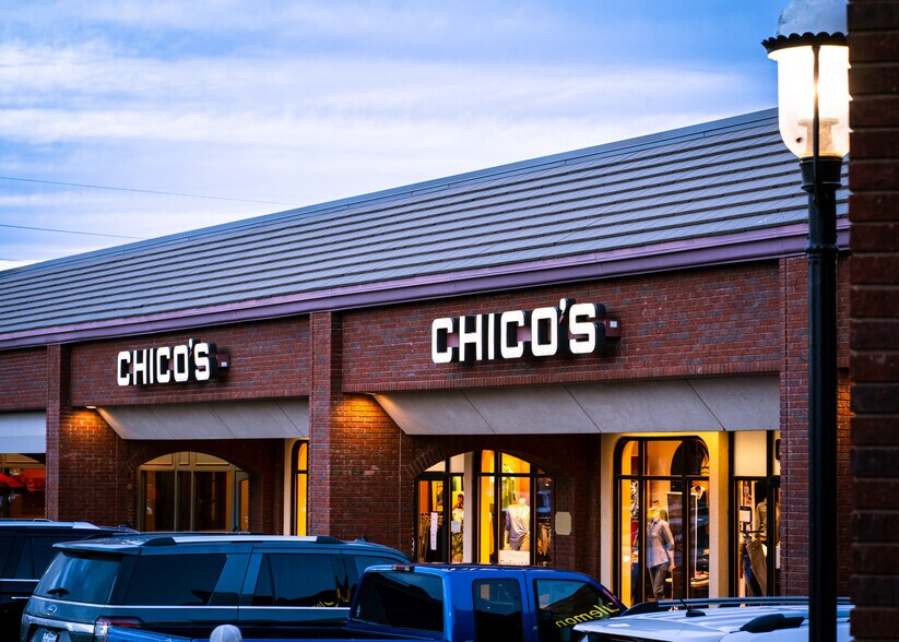 More Photos Of 4204-4210 82nd St, Lubbock Unknown For Lease