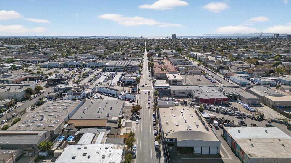 More Photos Of 1322-1326 Obispo Ave, Long Beach Warehouse For Lease