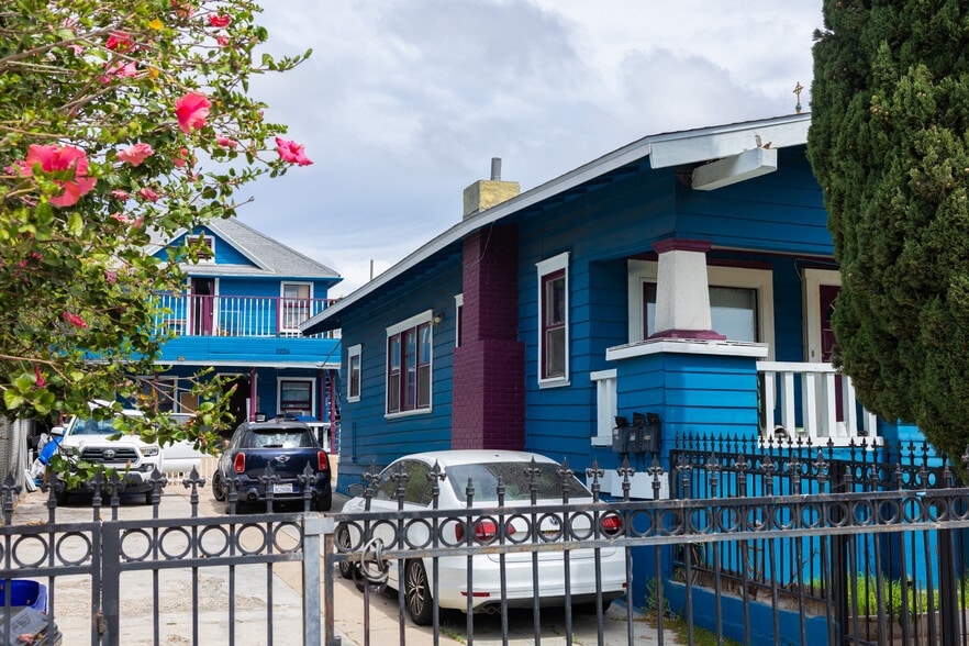 More Photos Of 2226-2228 Market St, San Diego Apartments For Sale