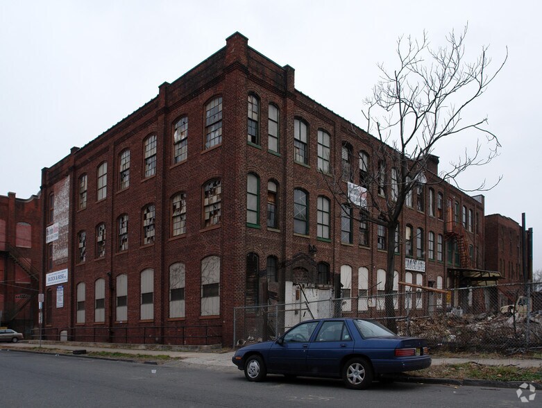 More Photos Of 258-272 Sherman Ave, Newark Manufacturing For Lease