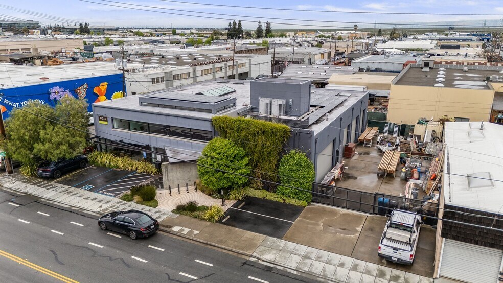 More Photos Of 1401 Old County Rd, San Carlos Manufacturing For Sale