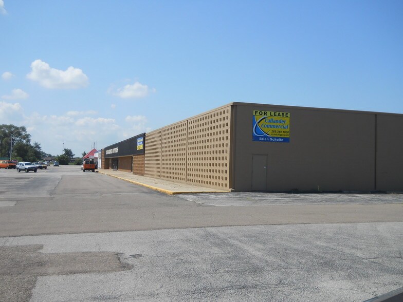More Photos Of 1800 M-139, Benton Harbor Storefront For Lease