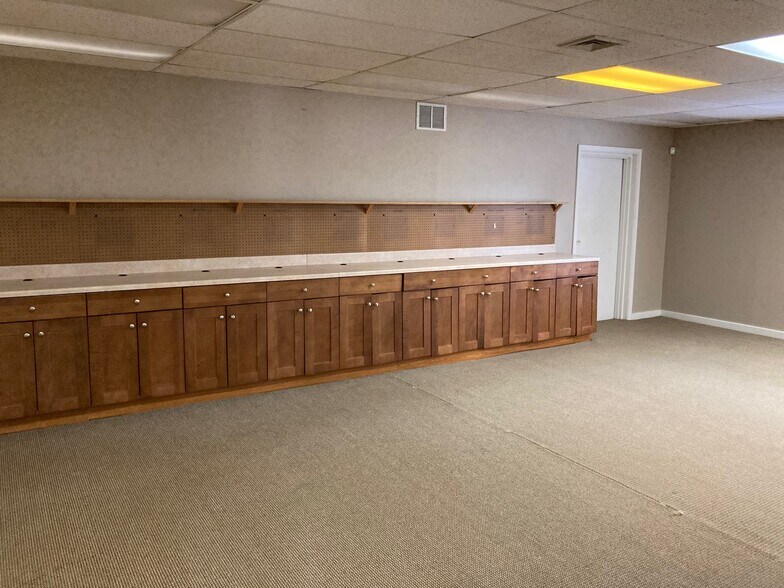 More Photos Of 699 Route 202, Flemington Medical For Sale