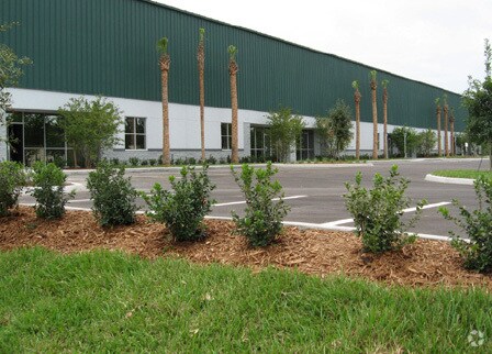 More Photos Of 1750-1764 Business Center Ln, Kissimmee Distribution For Lease