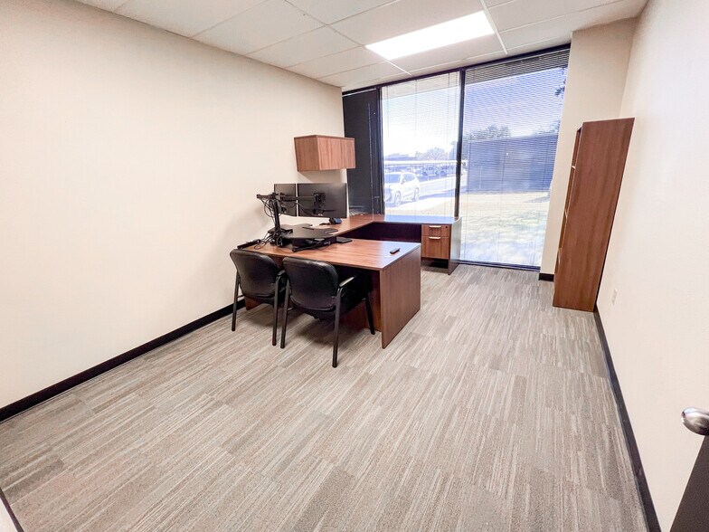 More Photos Of 3300 N A St, Midland Office For Lease
