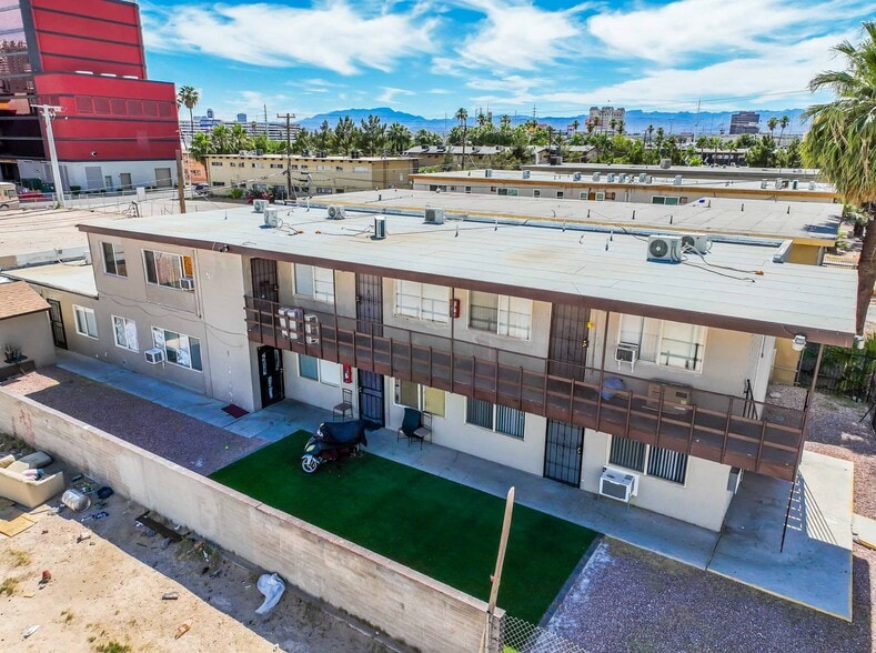 More Photos Of 239 W Cleveland Ave, Las Vegas Apartments For Sale