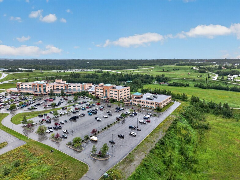 More Photos Of 2490 S Woodworth Loop, Palmer Medical For Lease