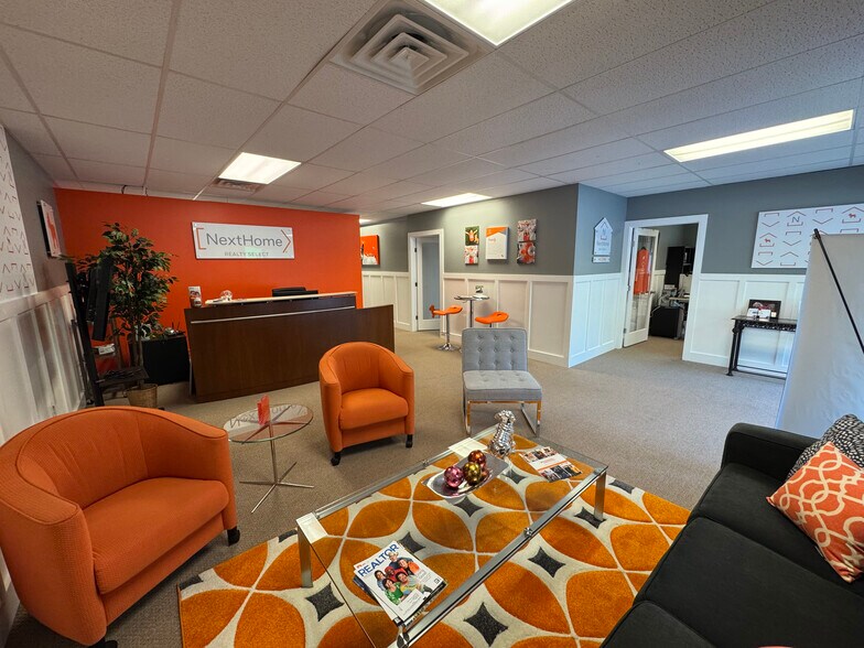 More Photos Of 1516 N Shenandoah Ave, Front Royal Medical For Lease