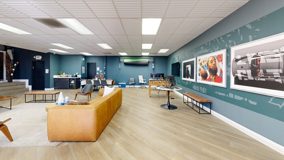 Primary Photo Of 6746 Valjean Ave, Van Nuys Loft Creative Space For Lease