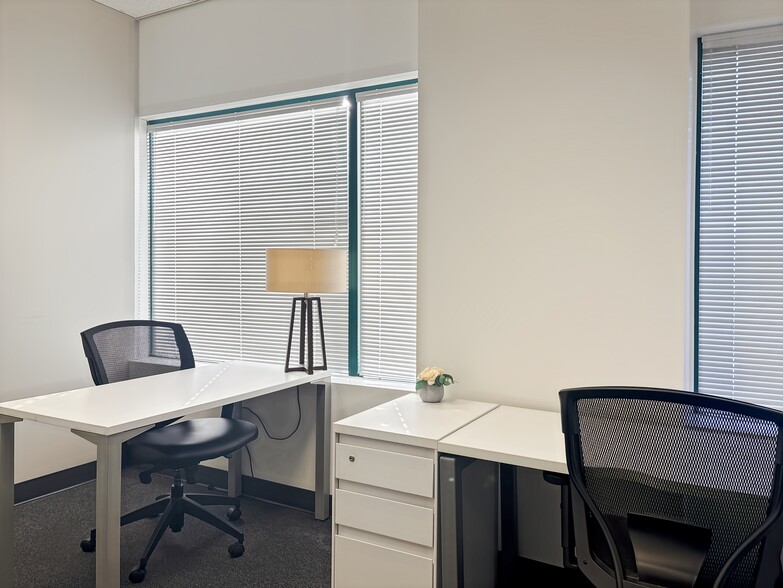More Photos Of 7404 King George Blvd, Surrey Coworking Space
